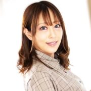 「日下部ひな(くさかべひな)」 Hina Kusakabe｜【EDW】